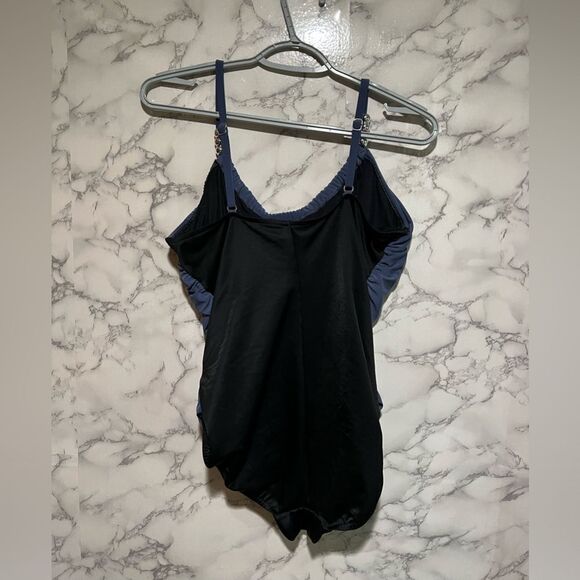 Magicsuit By Miraclesuit Lisa One-Piece
Swimsuit Grey Black Size 16 - Picture 10 of 11